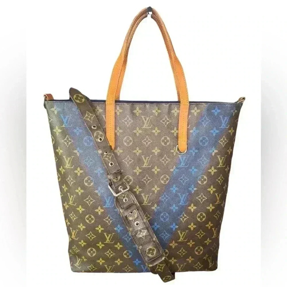 Louis Vuitton V Jour Blue Tote Crossbody Bag In Monogram Cambas. - Picture 1 of 16